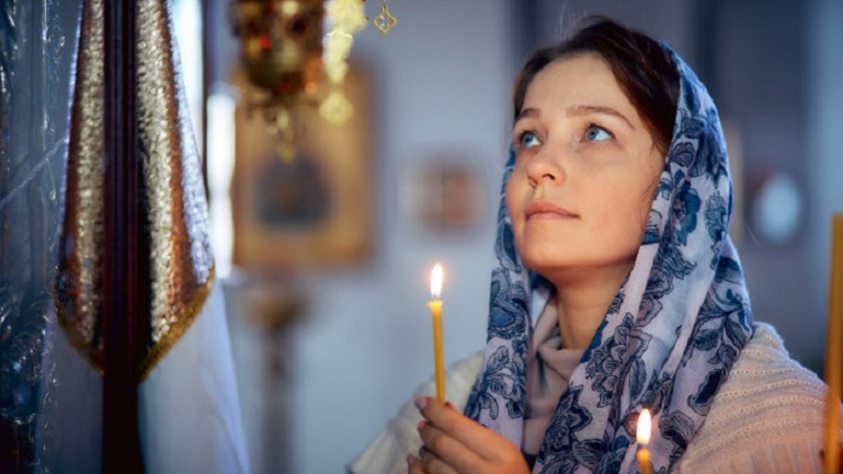 Какие обряды на женское счастье провести в праздник Успение Пресвятой Богородицы 28 августа 2025