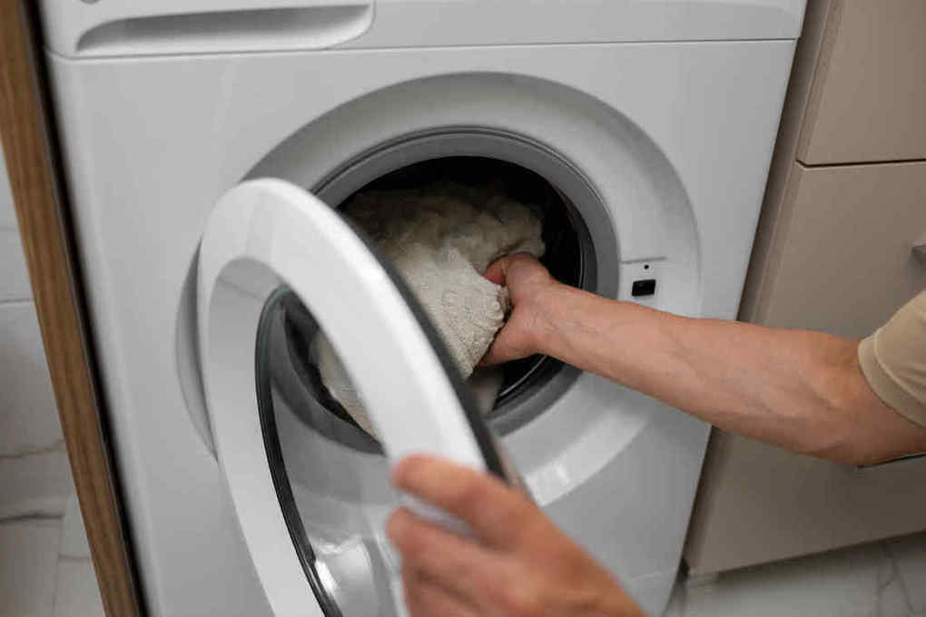 Какая процедура поможет вывести запах плесени из стиральной машины
