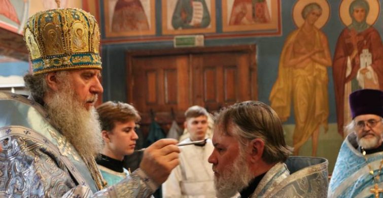 Успение Пресвятой Богородицы отмечают 28 августа ежегодно
